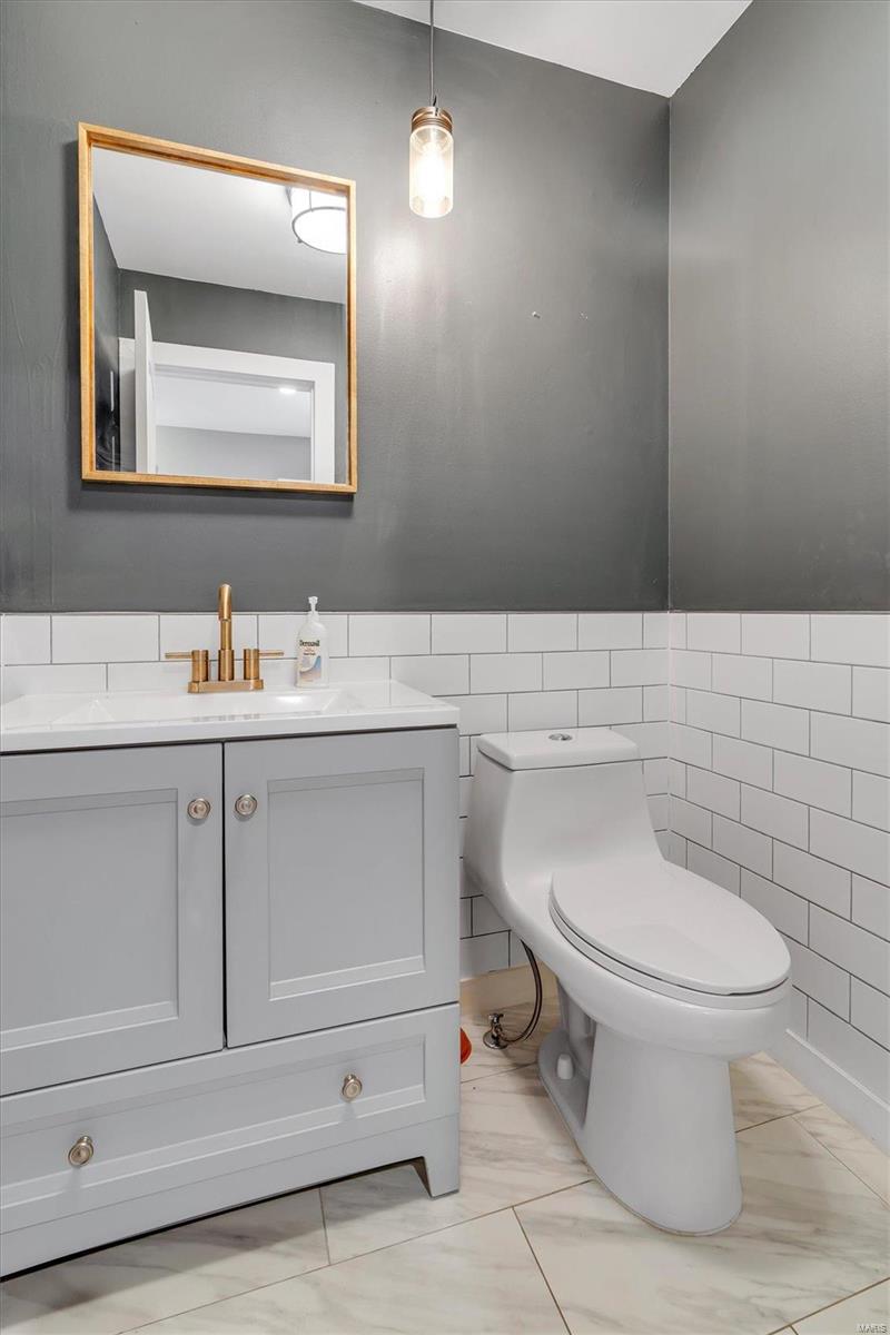 6400 Farmcrest Road St. Louis, MO 63129 - Photo 11 of 39 Gallery Image 11
