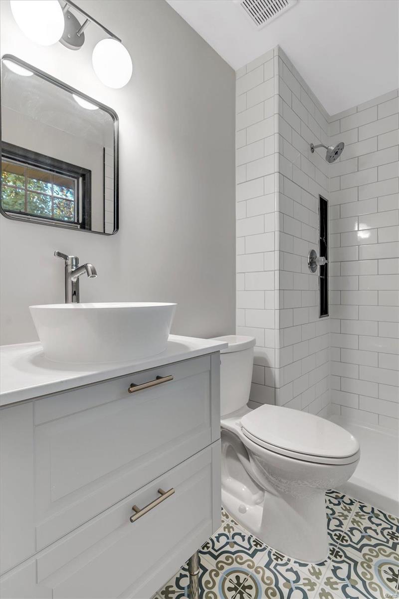 6400 Farmcrest Road St. Louis, MO 63129 - Photo 20 of 39 Gallery Image 20