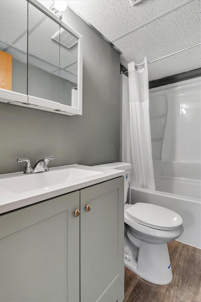 6400 Farmcrest Road St. Louis, MO 63129 - Photo 28 of 39 Gallery Image 28