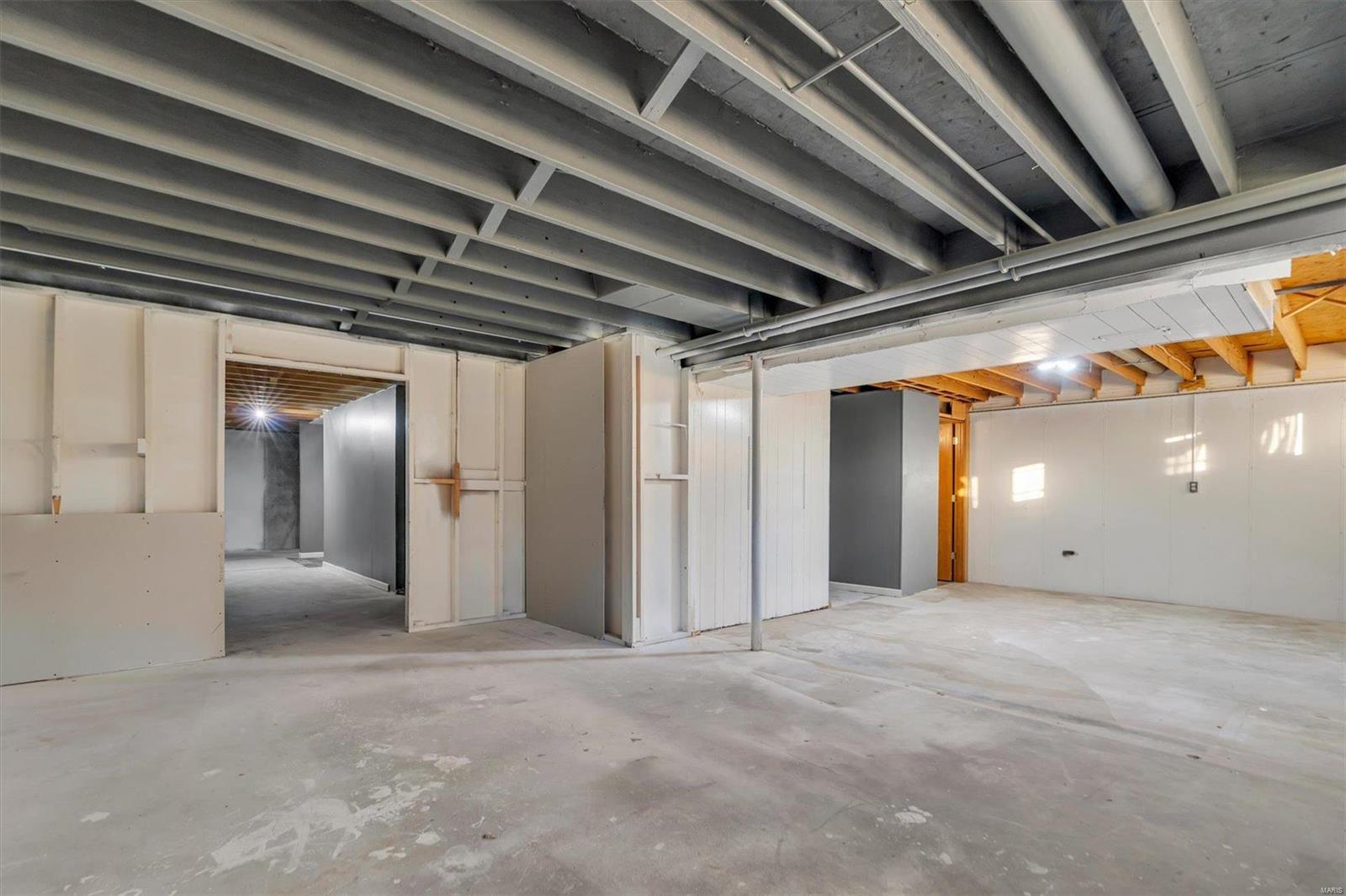 6400 Farmcrest Road St. Louis, MO 63129 - Photo 30 of 39 Gallery Image 30