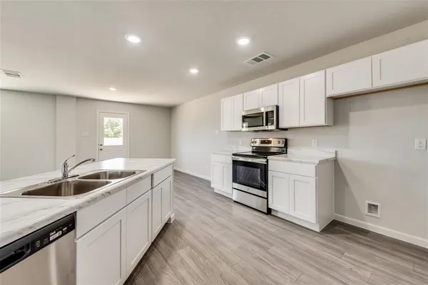 $2,475 | 7209 Tin Star Drive, Fort Worth, TX 76179