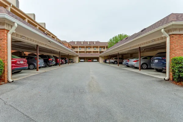 $3,100 | 3320 Hillsboro Pike, Nashville, TN 37215