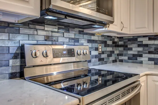 $3,100 | 3320 Hillsboro Pike, Nashville, TN 37215