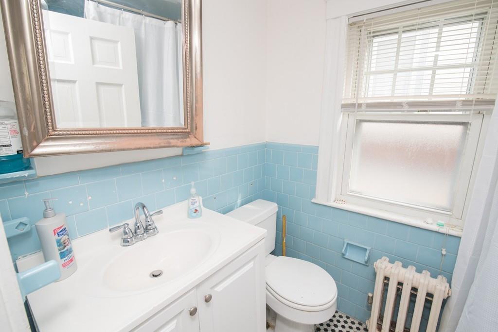 36 Girdlestone Road Winthrop, MA 02152 - Photo 9 of 13 Gallery Image 9