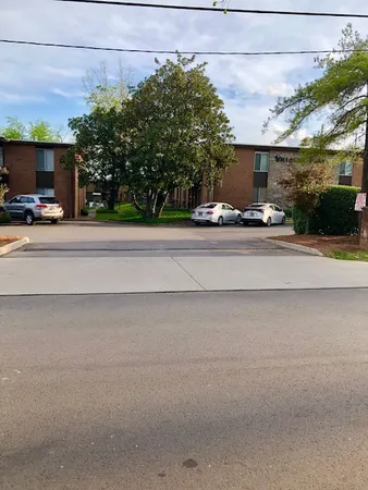 $1,390 | 3600 Hillsboro Pike, Unit C10, Nashville, TN 37215