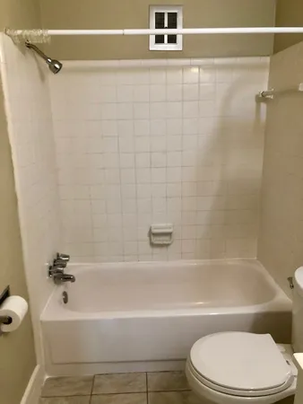 $1,390 | 3600 Hillsboro Pike, Unit C10, Nashville, TN 37215