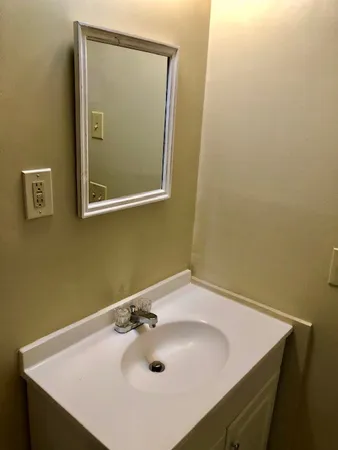 $1,390 | 3600 Hillsboro Pike, Unit C10, Nashville, TN 37215