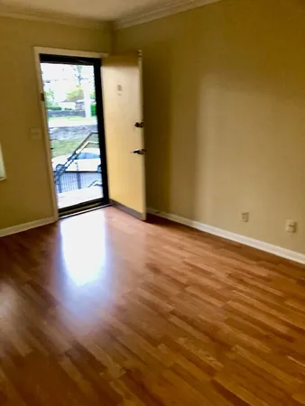 $1,390 | 3600 Hillsboro Pike, Unit C10, Nashville, TN 37215