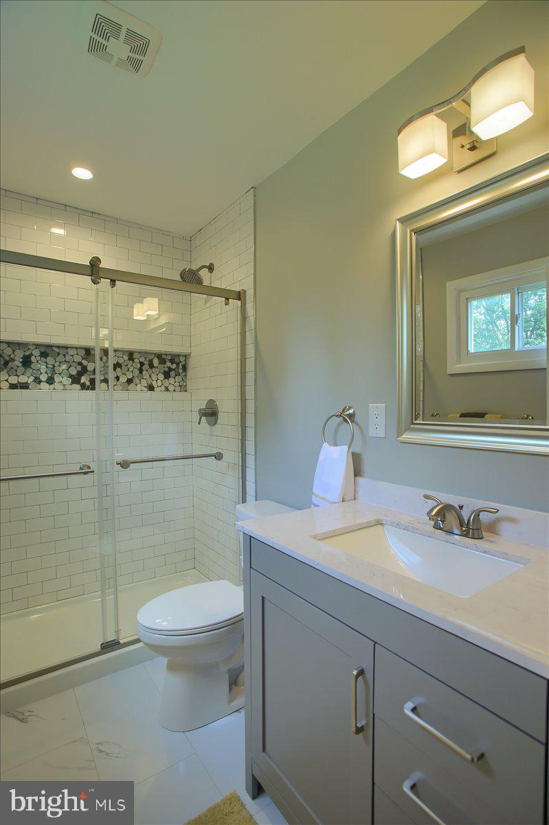 5900 Longview Road Harrisburg, PA 17112 - Photo 17 of 37 Gallery Image 17