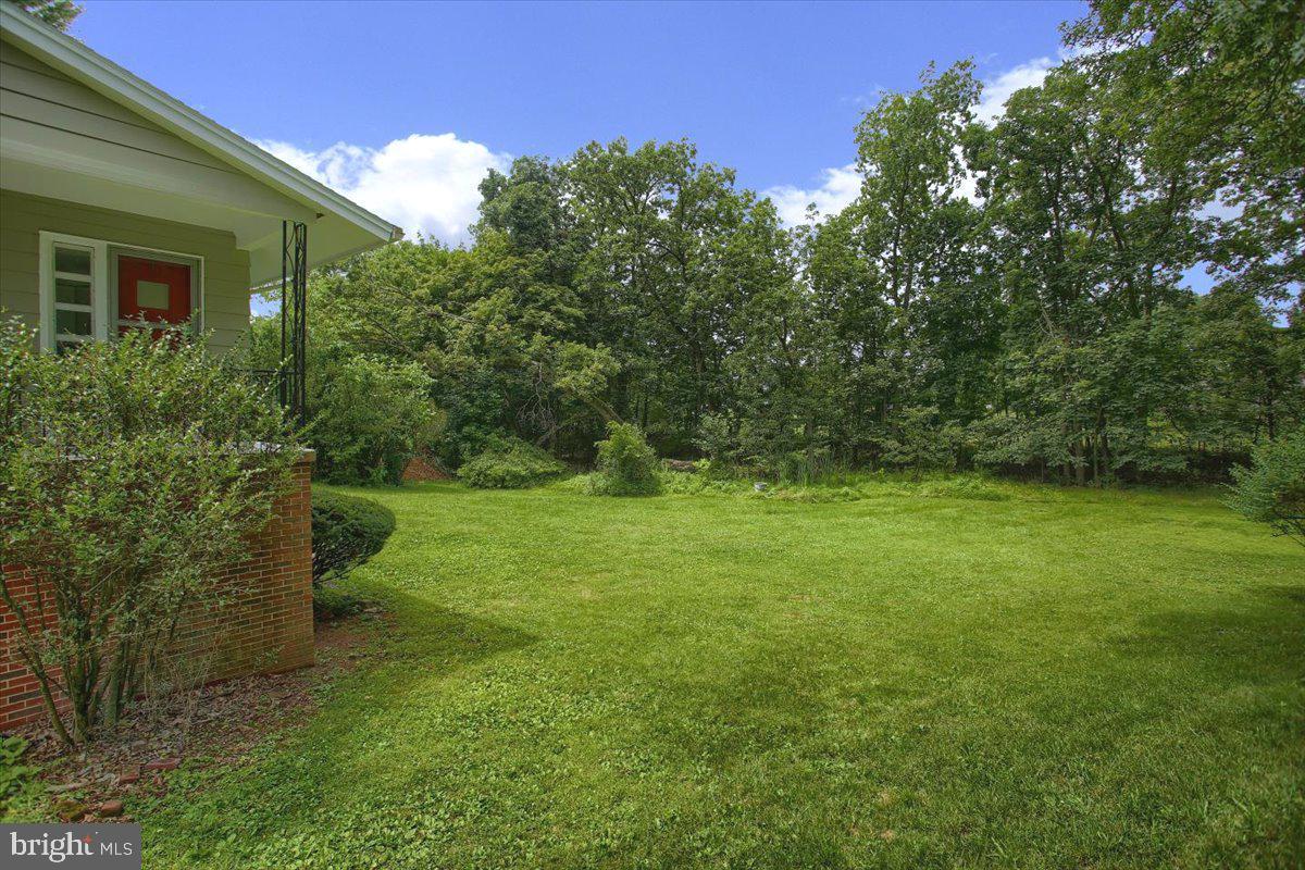 5900 Longview Road Harrisburg, PA 17112 - Photo 36 of 37 Gallery Image 36