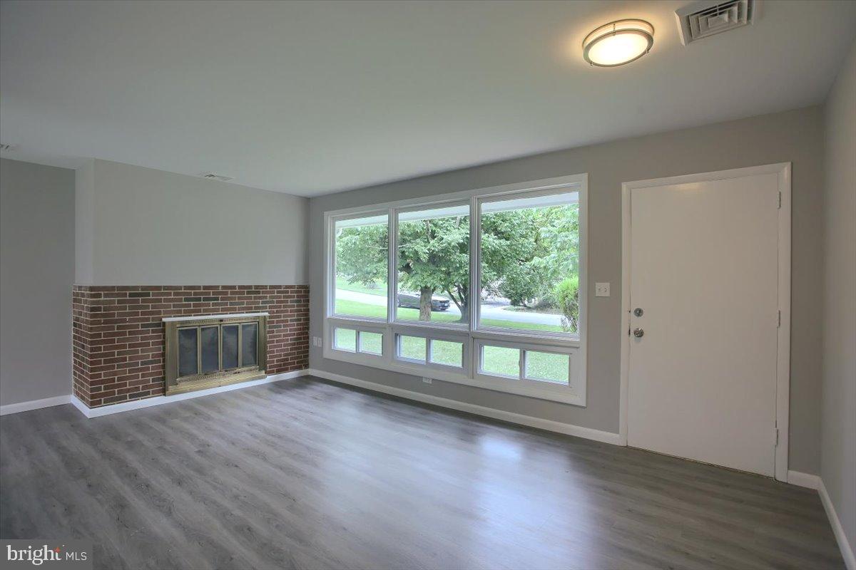 5900 Longview Road Harrisburg, PA 17112 - Photo 5 of 37 Gallery Image 5