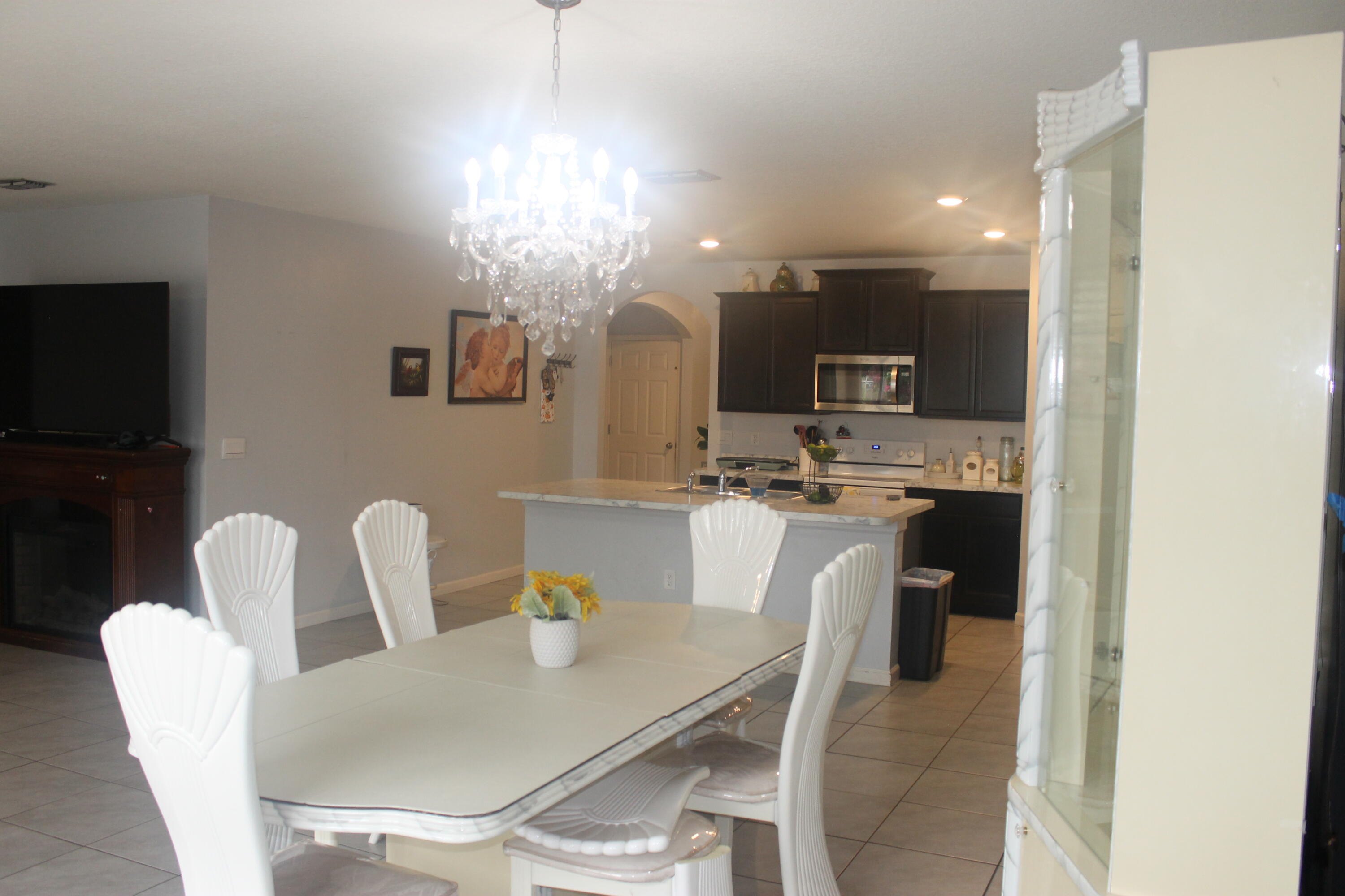 382 Southwest Ridgecrest Drive Port St. Lucie, FL 34953 - Photo 12 of 41 IMG_0011