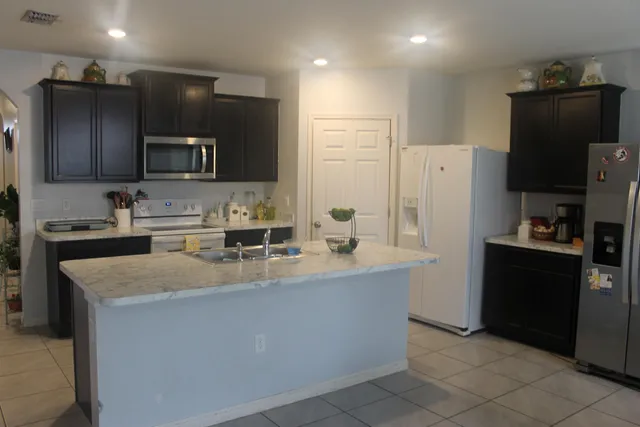 $2,500 | 382 Southwest Ridgecrest Drive, Port St. Lucie, FL 34953