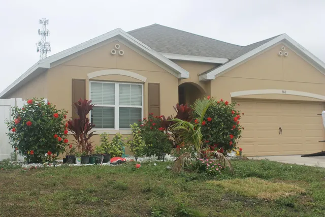 $2,500 | 382 Southwest Ridgecrest Drive, Port St. Lucie, FL 34953