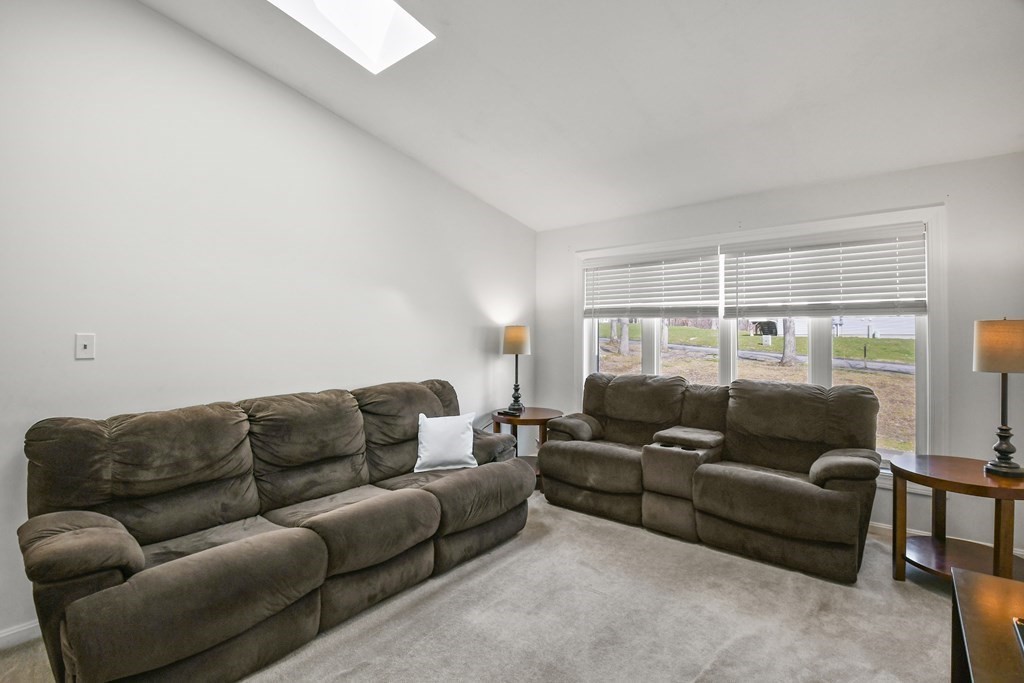 31 Nottingham Road, Unit 31 Grafton, MA 01519 - Photo 3 of 29 Gallery Image 3