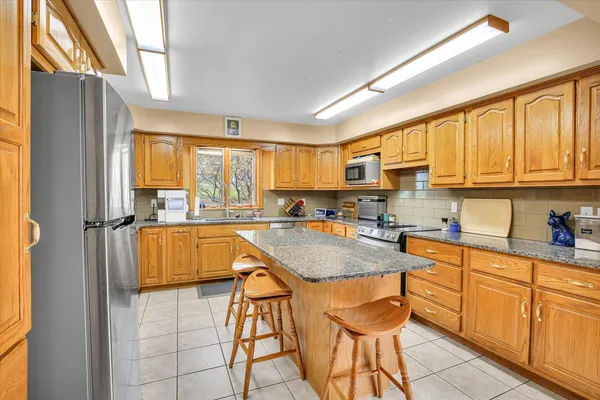 $339,900 | 408 South Jeffery Drive, Mahomet, IL 61853