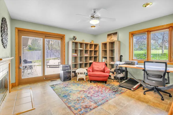 $339,900 | 408 South Jeffery Drive, Mahomet, IL 61853