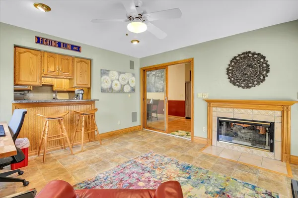 $339,900 | 408 South Jeffery Drive, Mahomet, IL 61853