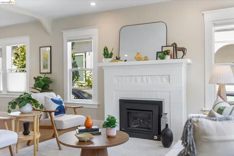 $948,000 | 530 63rd Street, Oakland, CA 94609