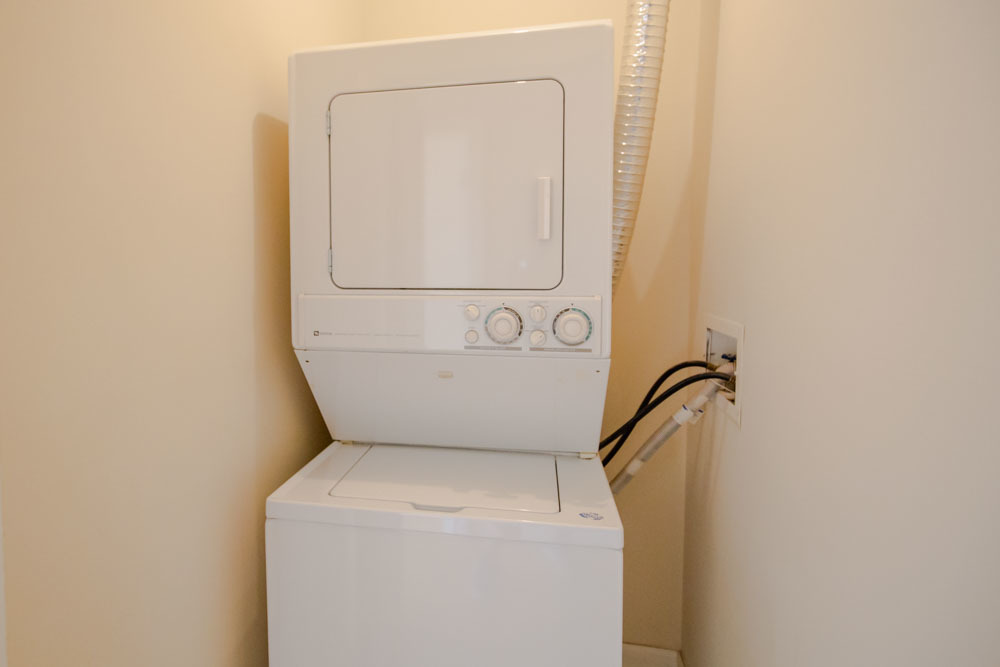 3349 North Clark Street, Unit 2SW Chicago, IL 60657 - Photo 6 of 13 a utility room with dryer and washer