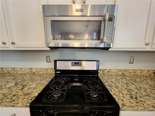 $2,800 | 2815 Priestcliff Drive Southeast, Smyrna, GA 30080