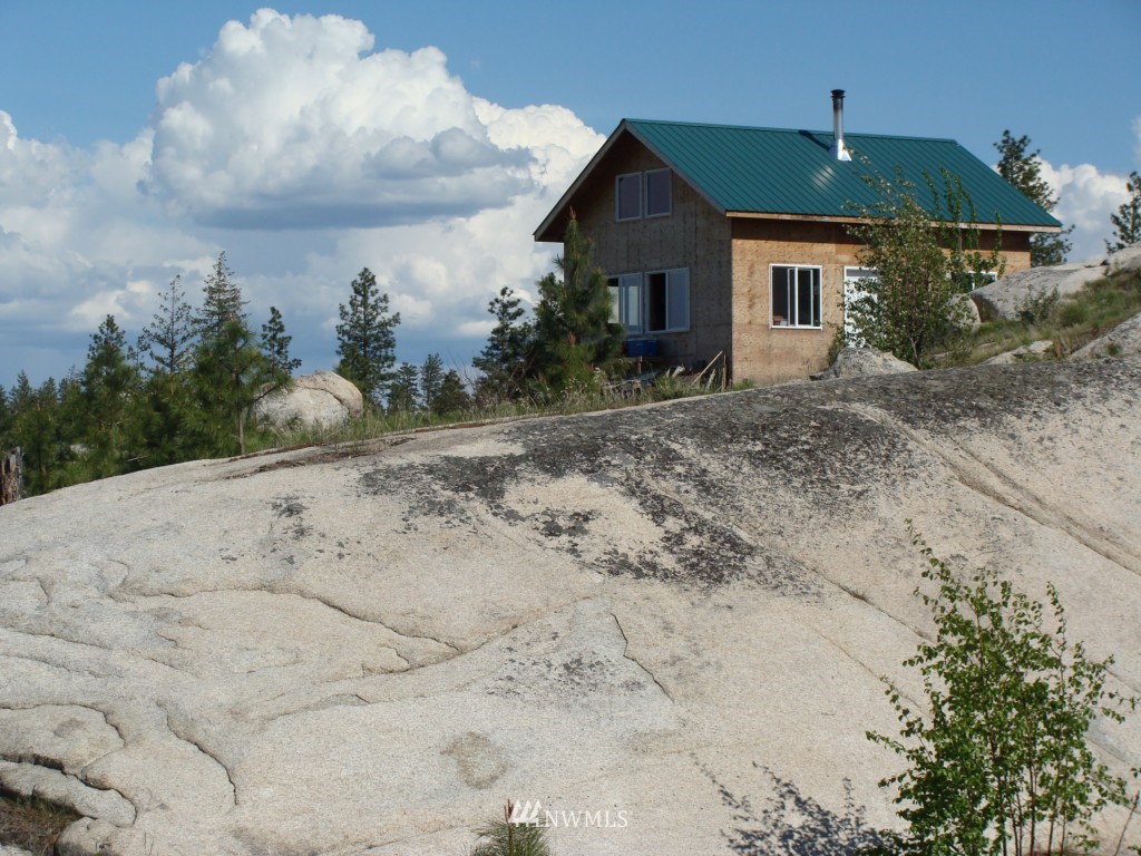 472 Cameron Lake Loop Road Okanogan, WA 98840 - Photo 1 of 1 Gallery Image 1