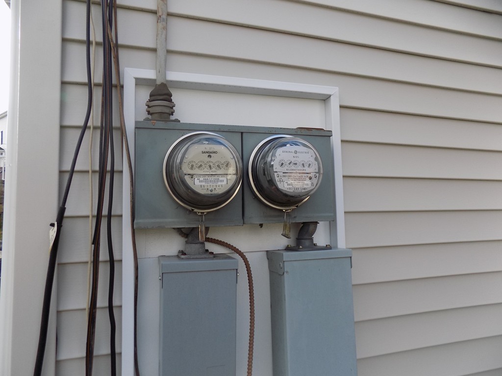 141 Manchester Street Fall River, MA 02721 - Photo 11 of 14