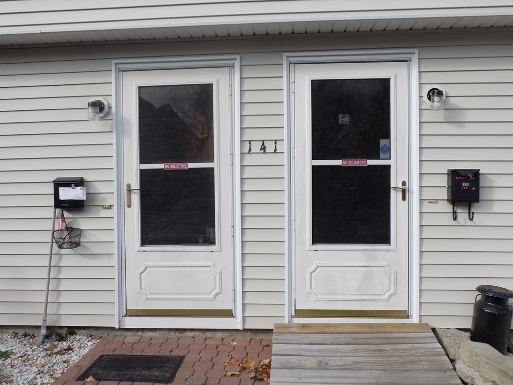141 Manchester Street Fall River, MA 02721 - Photo 3 of 14