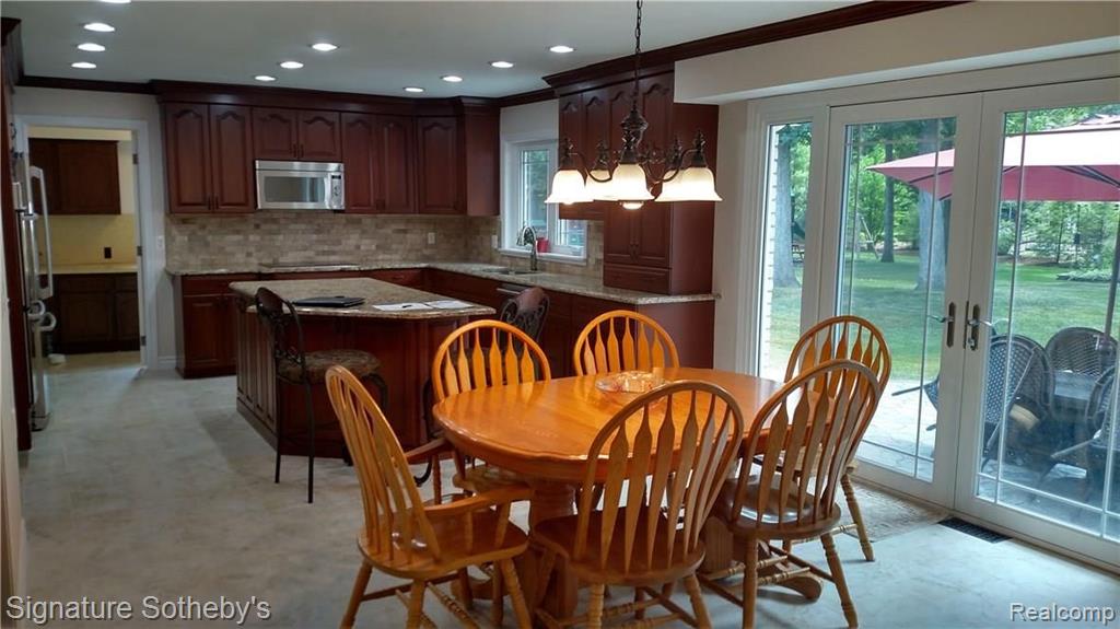 1606 North Kilburn Road Rochester, MI 48306 - Photo 9 of 27