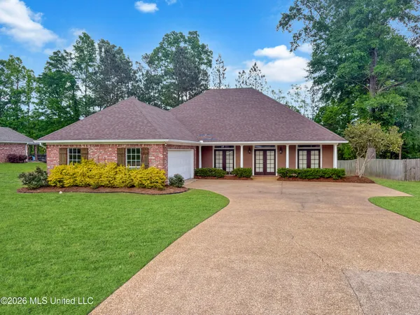 $299,000 | 423 Old Town Circle, Brandon, MS 39042
