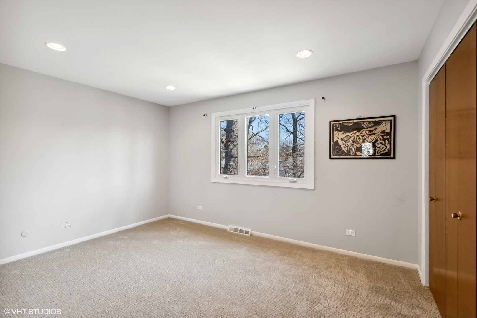 3905 Rugen Road Glenview, IL 60025 - Photo 21 of 31 an empty room with windows