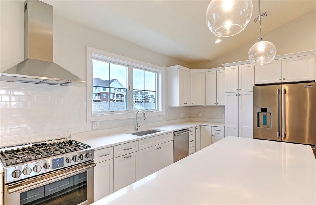 8 Kettle Point Avenue, Unit 2 East Providence, RI 02914 - Photo 5 of 18
