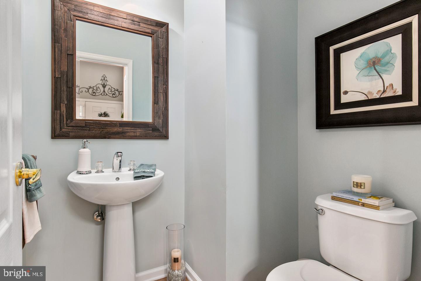 122 Castleton Road Delran, NJ 08075 - Photo 11 of 25 Half Bath