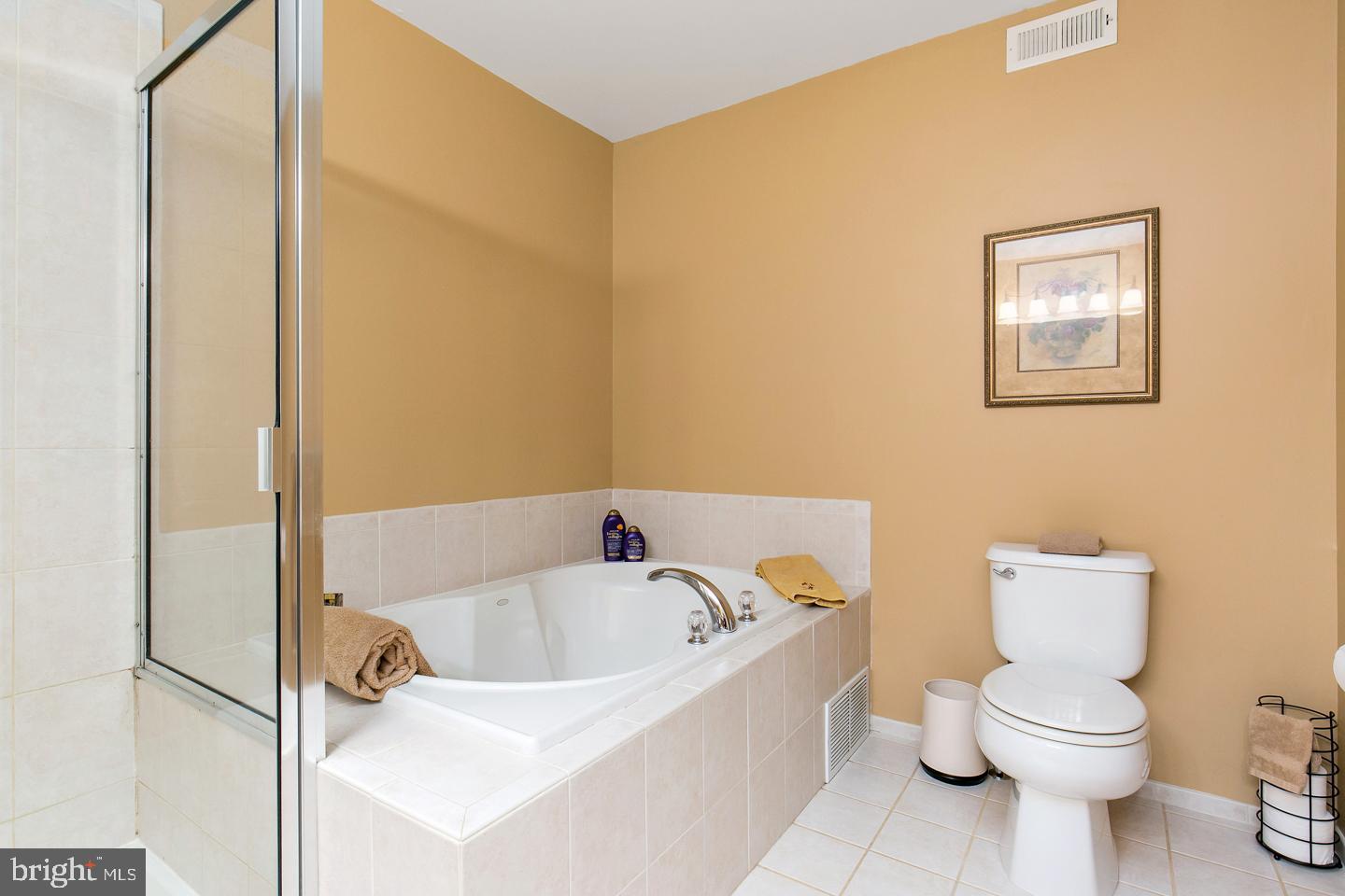 122 Castleton Road Delran, NJ 08075 - Photo 14 of 25 Master Bathroom
