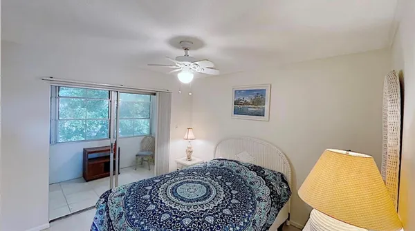 $1,250 | 1200 Colonnades Drive, Unit 208, Fort Pierce, FL 34949