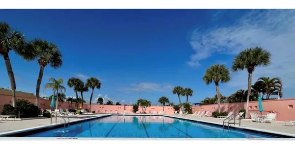 $1,250 | 1200 Colonnades Drive, Unit 208, Fort Pierce, FL 34949