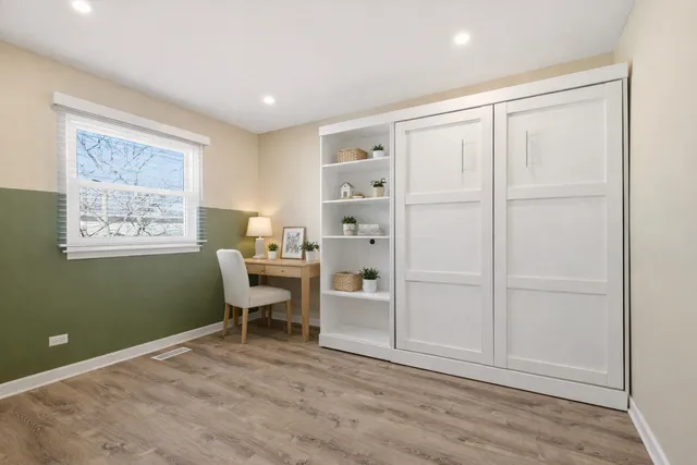 $319,900 | 304 Jonquil Court, Aurora, IL 60504