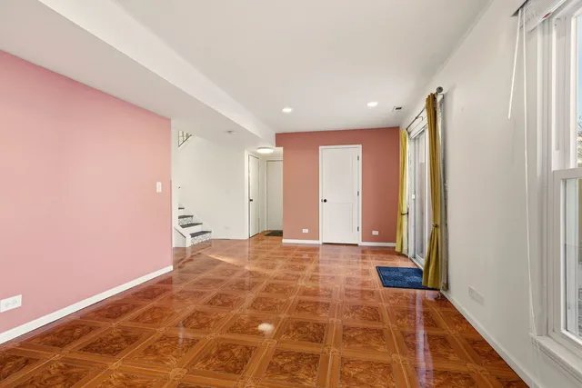 $319,900 | 304 Jonquil Court, Aurora, IL 60504