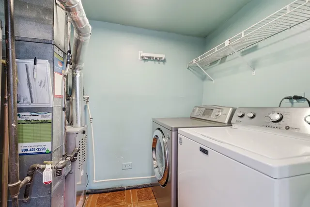 $319,900 | 304 Jonquil Court, Aurora, IL 60504