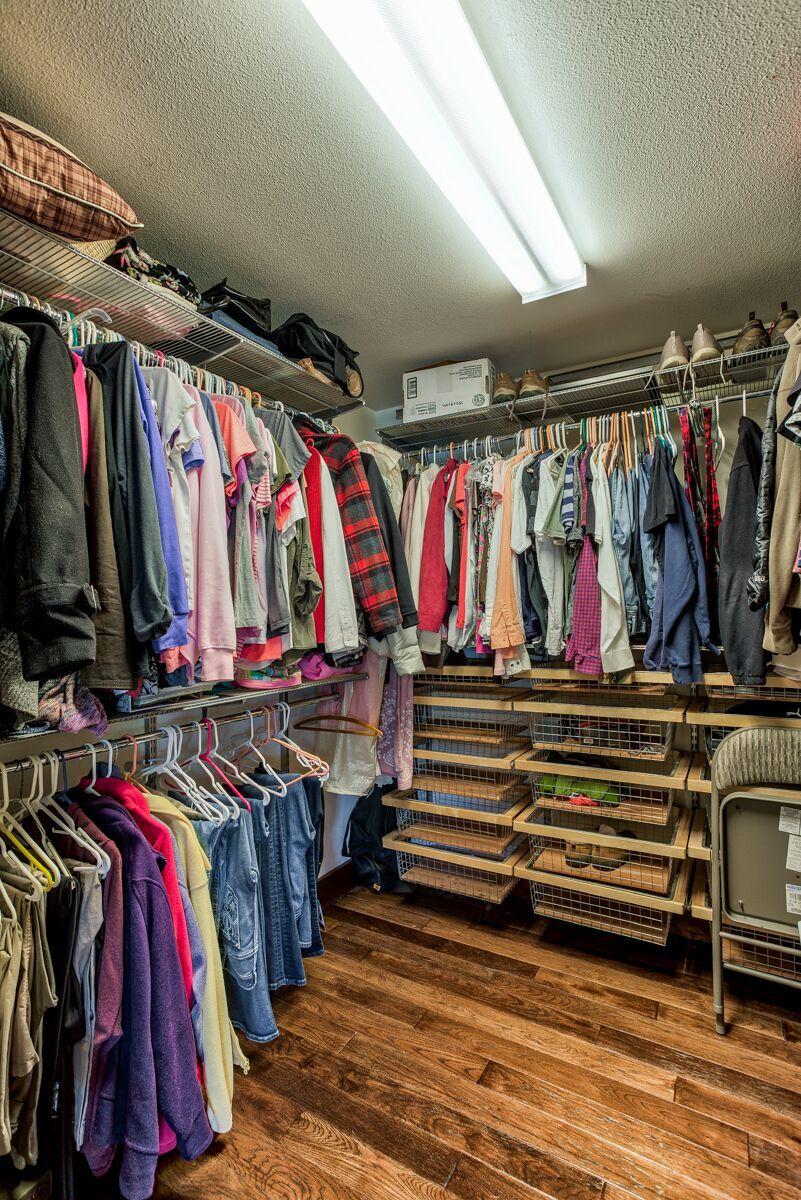 28585 Whitmore Road Whitmore, CA 96096 - Photo 17 of 118 Master Closet 2