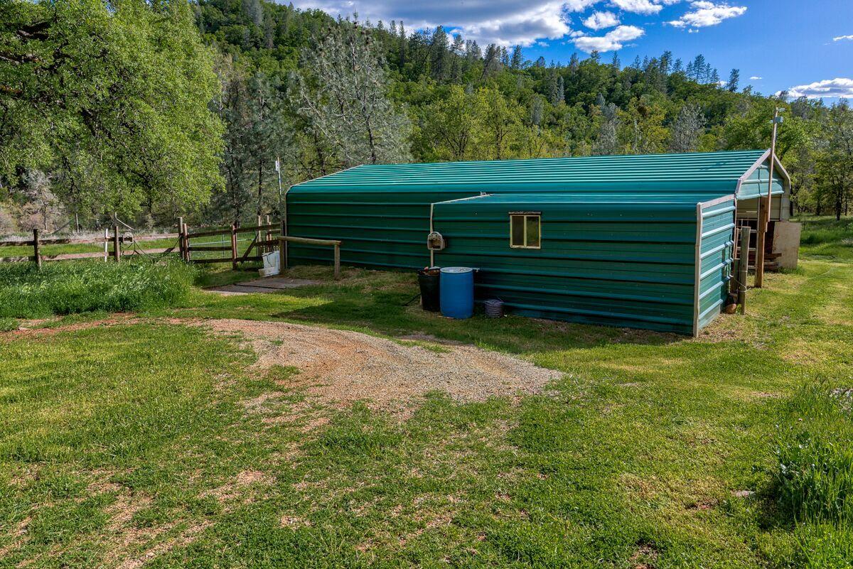 28585 Whitmore Road Whitmore, CA 96096 - Photo 48 of 118 Barn2