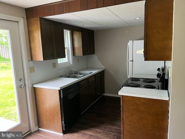 615 Mallard Road, Unit D Camp Hill, PA 17011 - Photo 2 of 3 a kitchen that has a sink and a stove in it