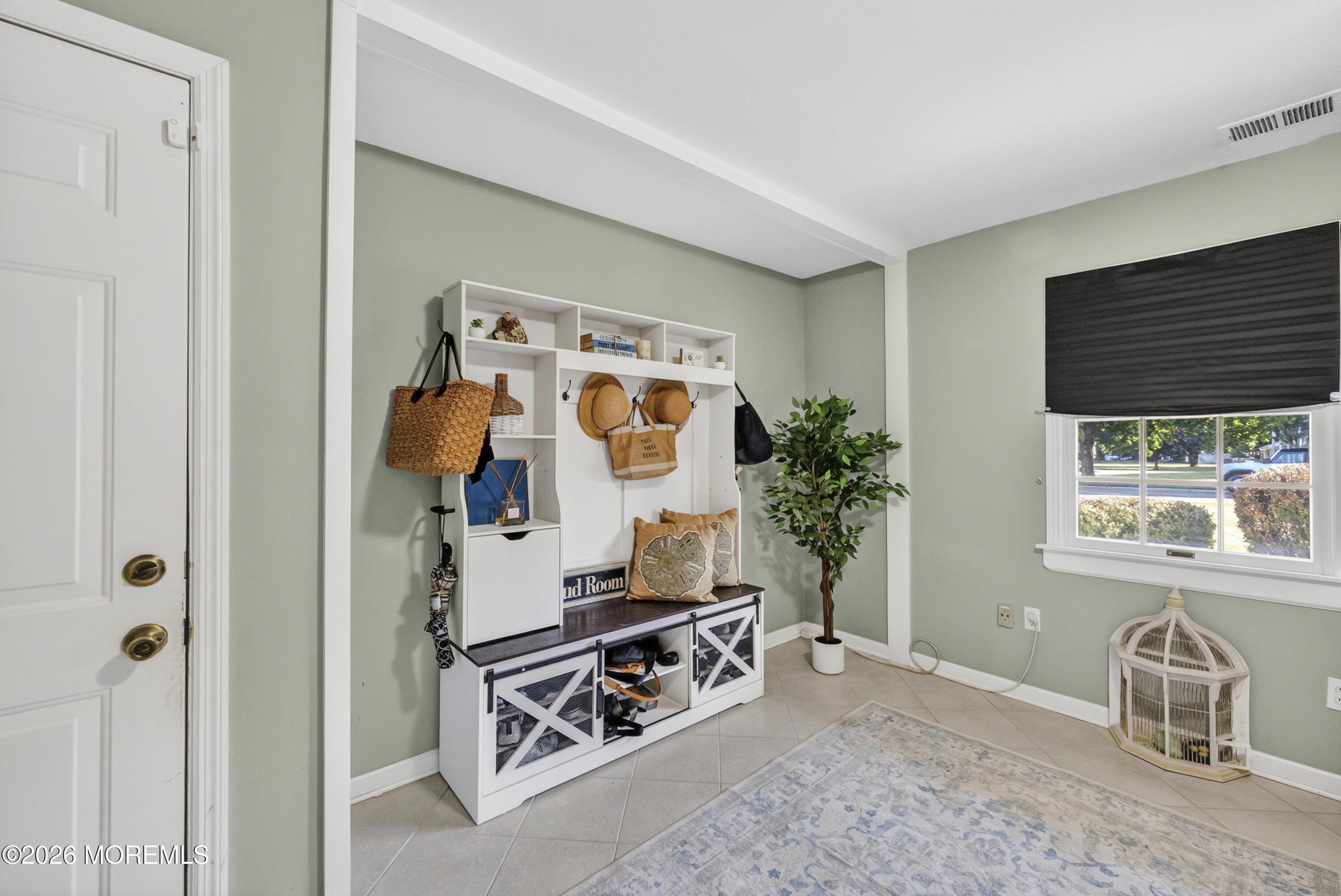77 Wellington Road Freehold, NJ 07728 - Photo 8 of 50 18-print-DSC05220