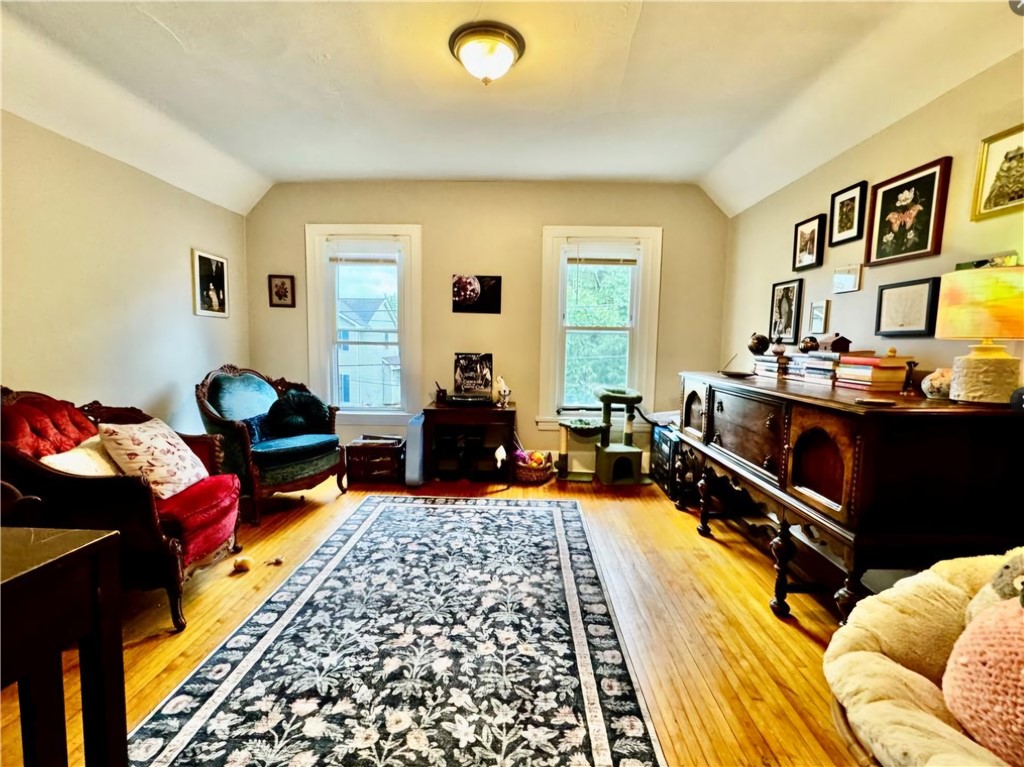 106 Griffith Street Rochester, NY 14607 - Photo 3 of 16