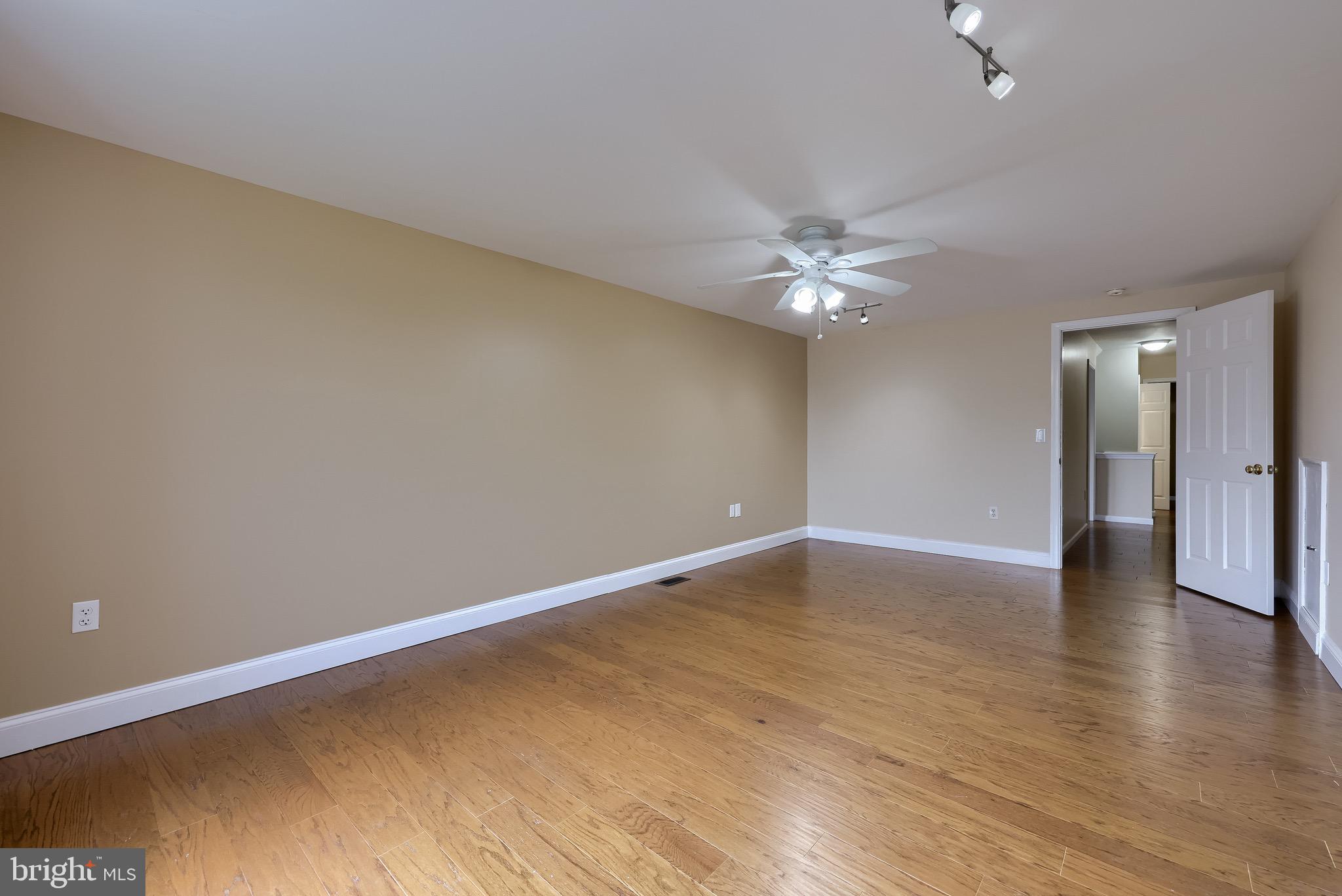 421 Wagonwheel Road Lititz, PA 17543 - Photo 27 of 35