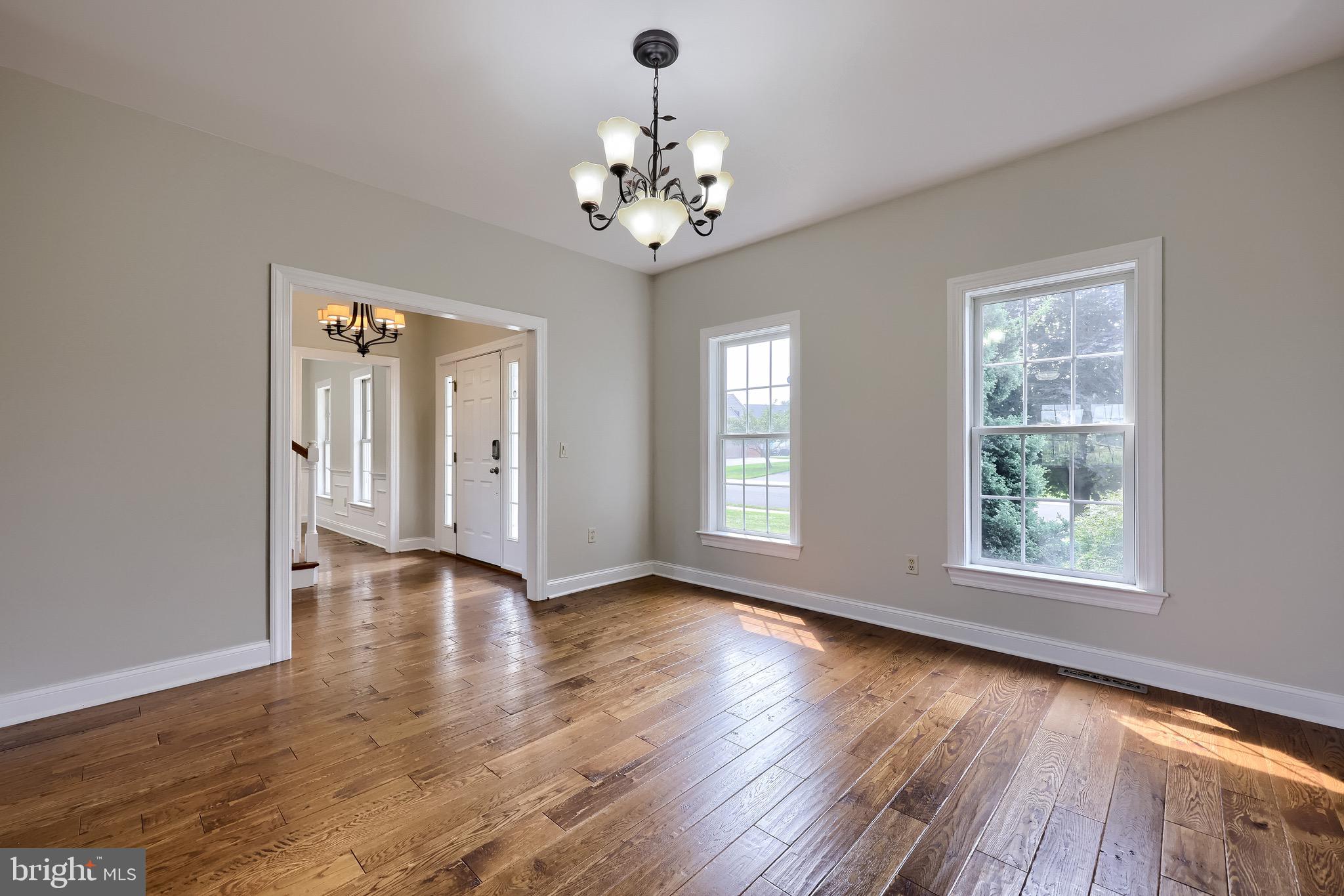 421 Wagonwheel Road Lititz, PA 17543 - Photo 5 of 35