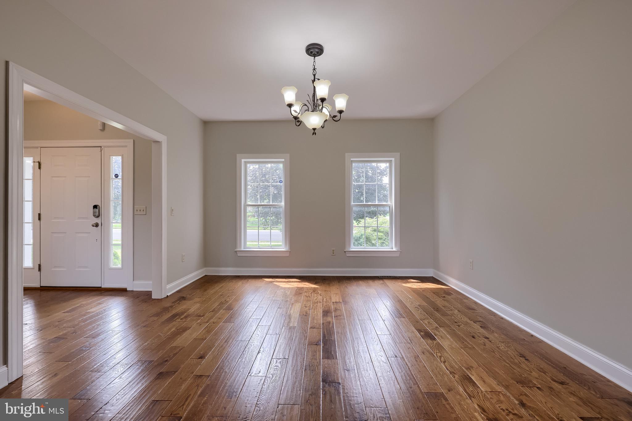 421 Wagonwheel Road Lititz, PA 17543 - Photo 6 of 35