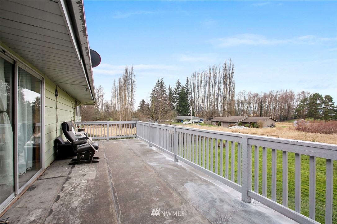 17450 Blodgett Road Mount Vernon, WA 98274 - Photo 16 of 39 Gallery Image 16