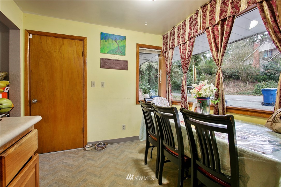 17450 Blodgett Road Mount Vernon, WA 98274 - Photo 7 of 39 Gallery Image 7