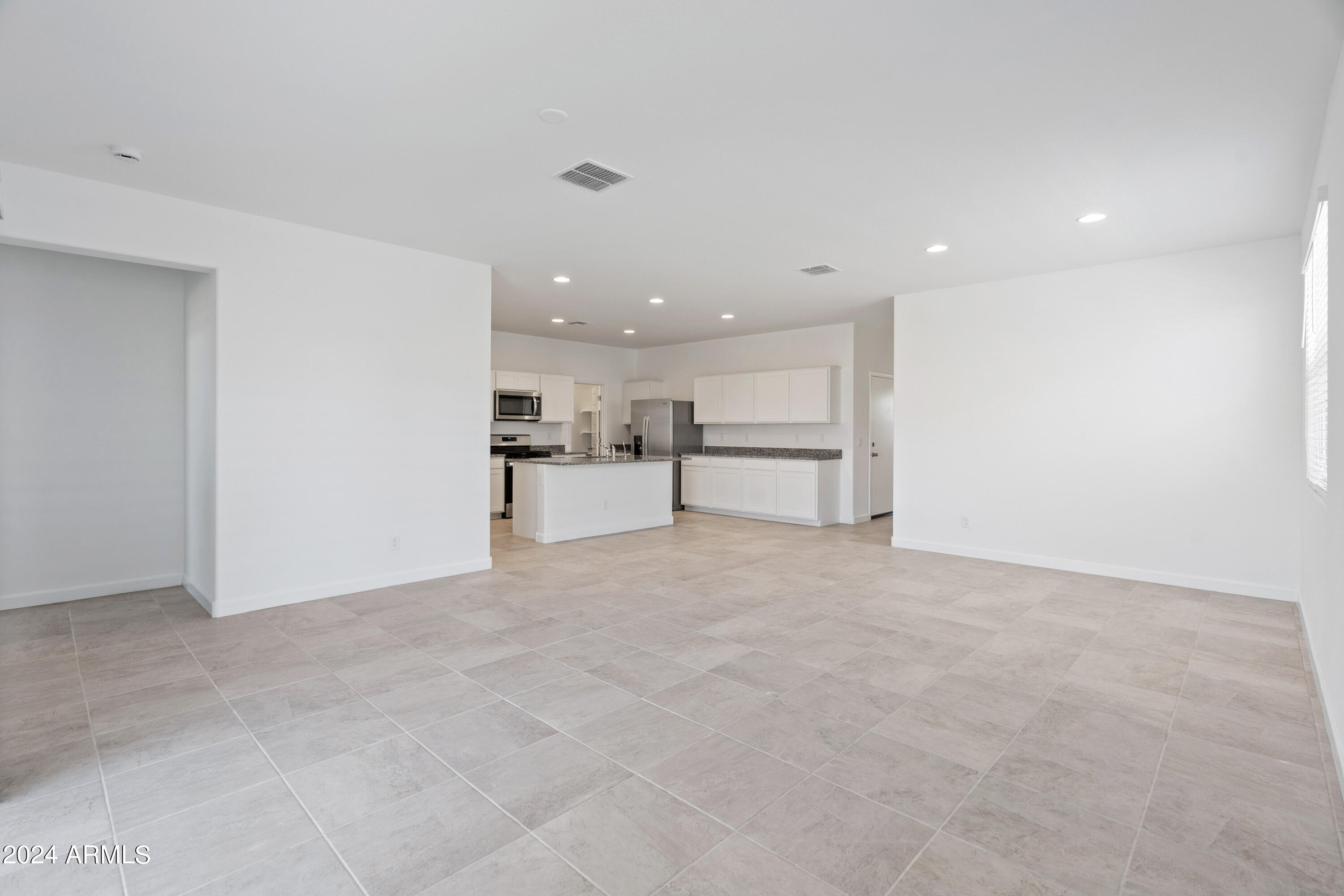 40040 West Agave Road Maricopa, AZ 85138 - Photo 7 of 30 puff 6